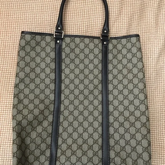 Gucci Monogram Tote - Picture 2 of 8